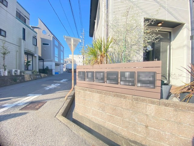 竜美南1丁目 貸店舗の外観