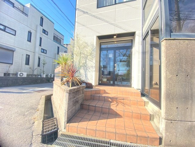 竜美南1丁目 貸店舗の外観