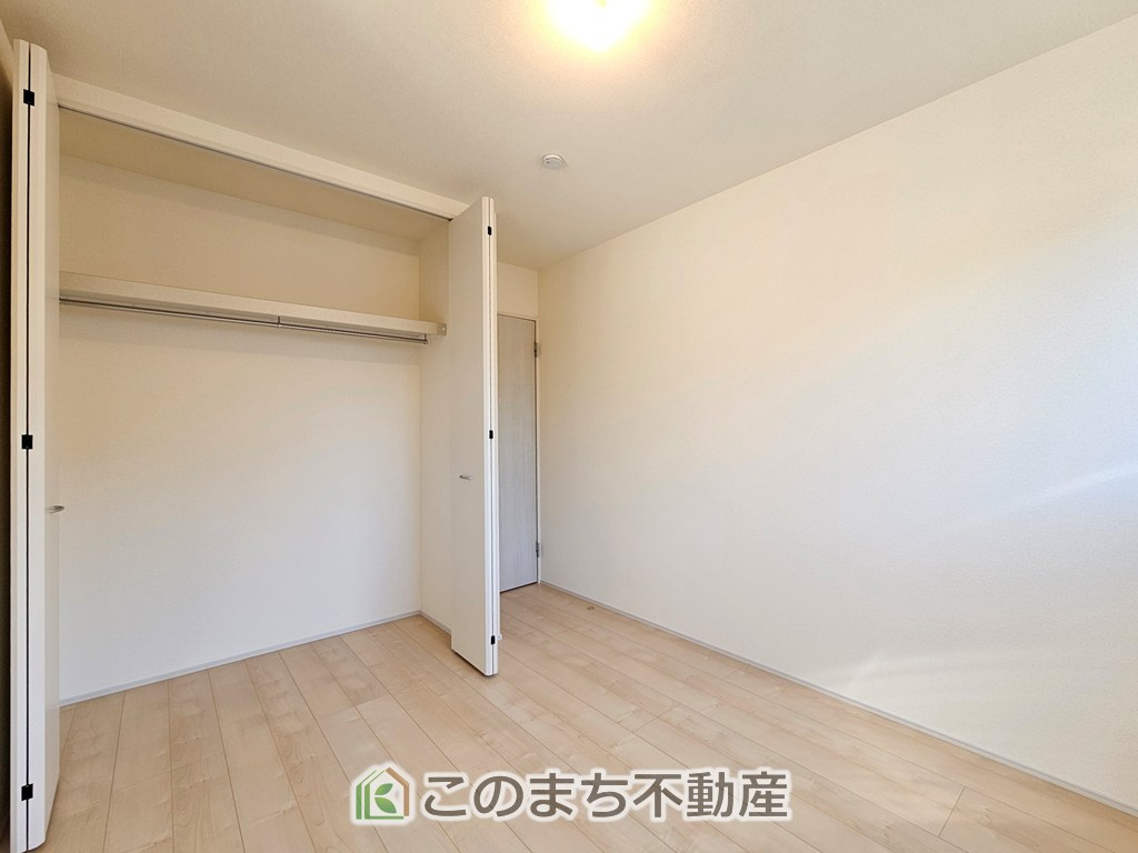 LiveleGarden.S栃木市大平町富田第15の収納|各居室に収納付で住みやすさにこだわっています♪
