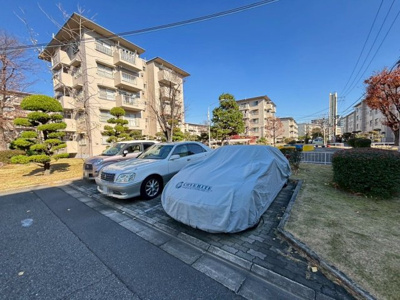 【駐車場】 | 新金岡団地第二住宅 | ２階部分ですので、階段の上り下りも少なく安心ですね！