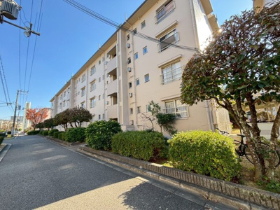 【外観】 | 新金岡団地第二住宅 | お家探しを始めてみようと思われたら是非【イエストア】までお気軽にご相談下さいませ♪