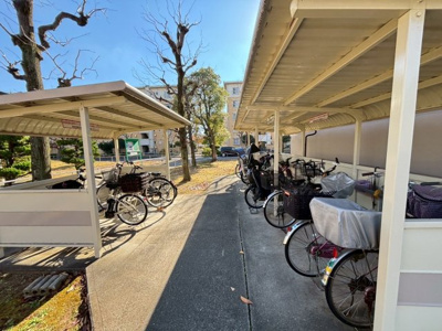 【駐輪場】 | 新金岡団地第二住宅 | ご近所移動にぴったりな自転車はこちらの駐輪場へ♪【2025年12月撮影】