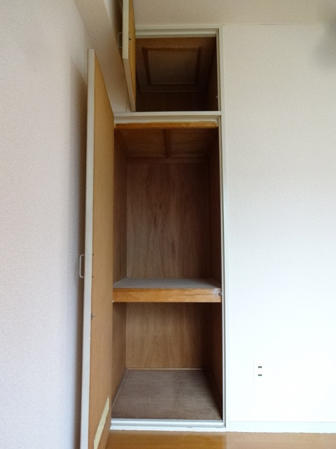 荏原食販ビルの収納