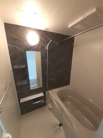 サンブルーム　赤坂の浴室