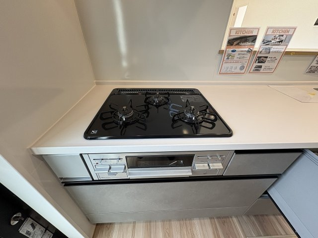 【キッチン】 | 大野城市南ヶ丘5丁目5期　2号棟（全2棟）【仲介手数料無料・0円】 | 施工例。施工例は完成時と異なる場合があります。
