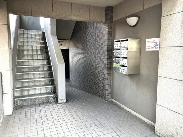 カメリアハイツのエントランス