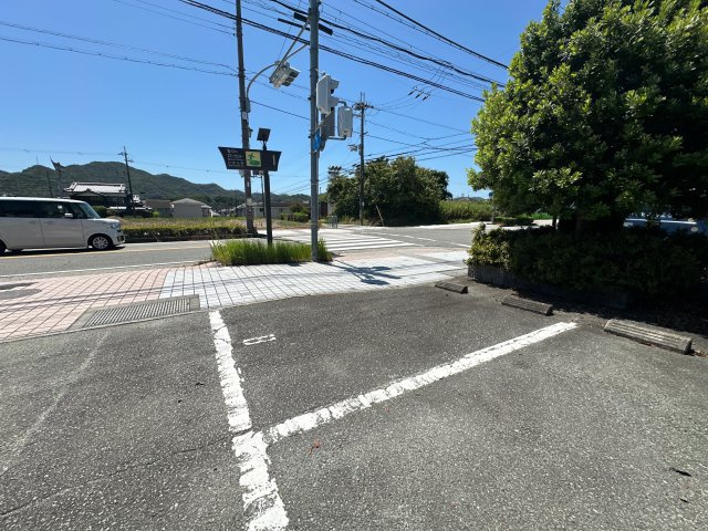 サンハイツA棟の駐車場