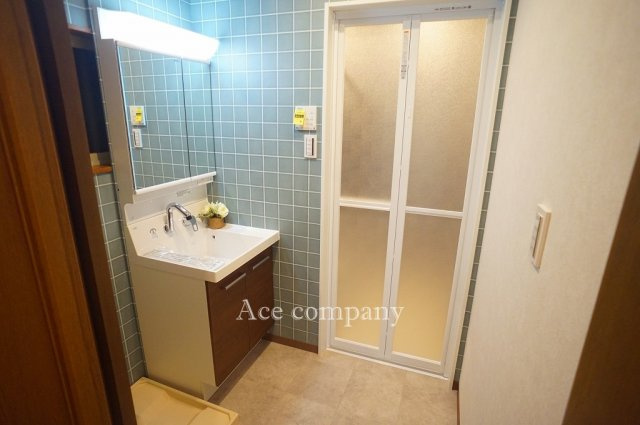 【ランドリースペース】 | 八尾市本町7丁目 | 洗面台・洗濯パン新調です☆