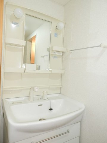 メゾン請石の洗面所|使いやすい洗面所です