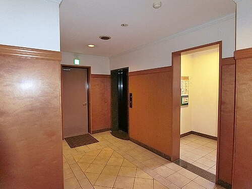 ヴェルディ五日市中央イーストタワーのエントランス|エントランスホール