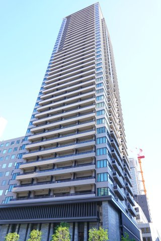 北浜ミッドタワーの外観