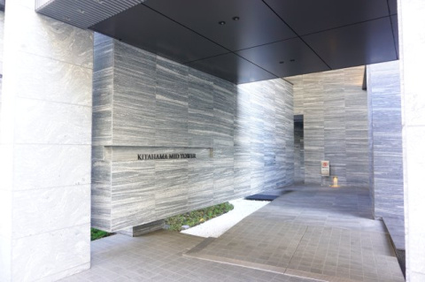 北浜ミッドタワーのエントランス