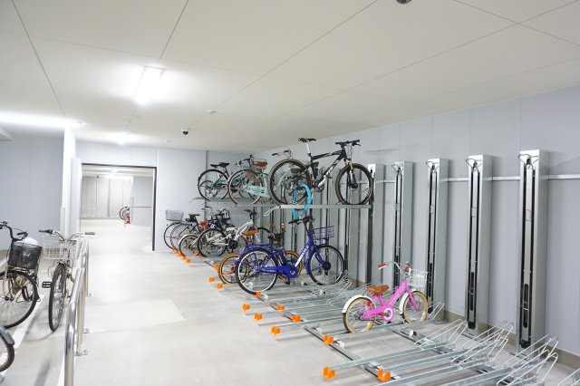 北浜ミッドタワーの駐輪場