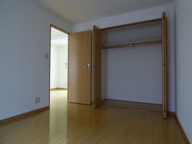 グラッドの寝室|別号室参考写真です。