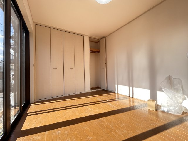 大平町新　中古戸建の洋室