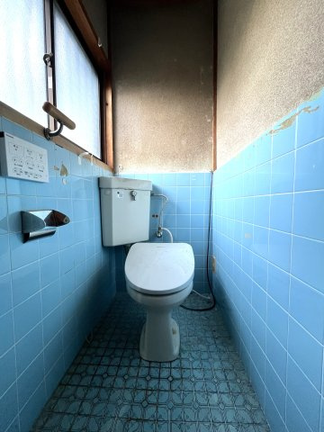 中古戸建　大東市南楠の里町（昭和58年築）のトイレ