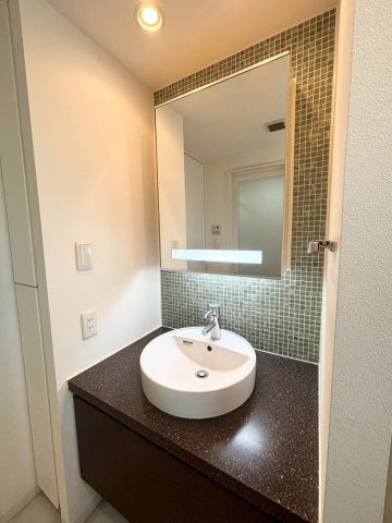 パークリュクス御茶ノ水の独立洗面台