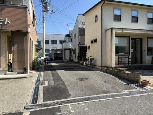 長尾家具町2丁目　中古一戸建ての前面道路含む現地写真|■物件内覧・資金計画相談・住宅ローン相談、リフォーム相談、お問合せ受付中■
※当日・翌日のご内覧、ご相談はお電話でのお問合せがスムーズです！