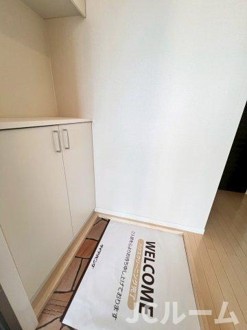 メゾン・ド・ジュネス Bの玄関