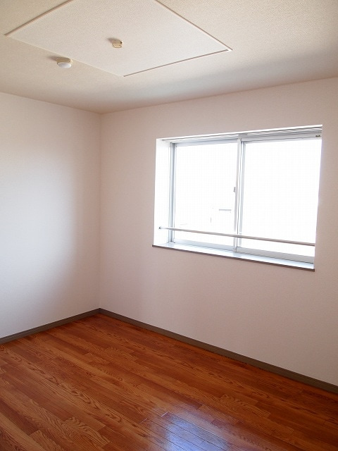 スカイレジデンスの洋室