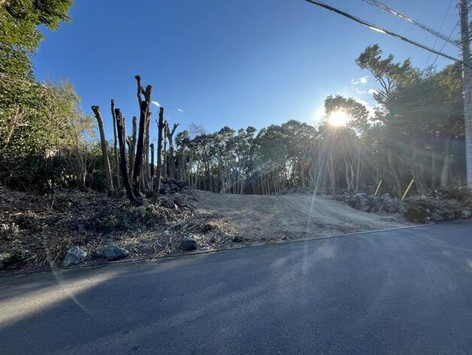 【前面道路含む現地写真】 | 浮山温泉郷　売地