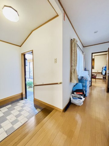 堺市中区堀上町　中古戸建の玄関|付属建物（鉄骨造ストレート葺平屋建）