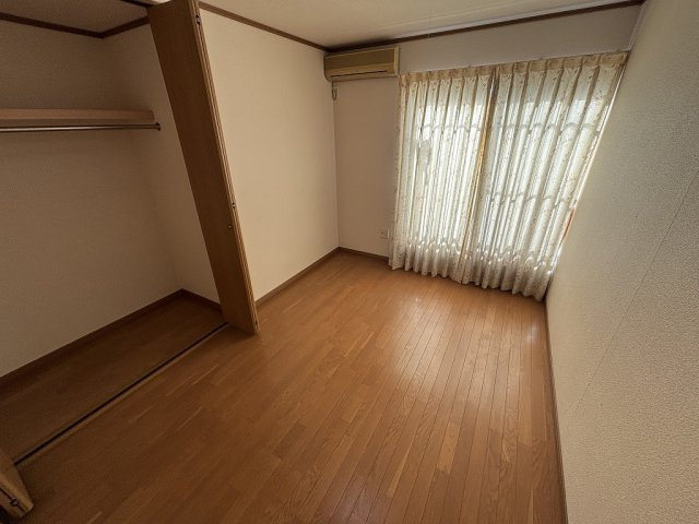 小牧市応時１丁目　中古戸建の洋室|綺麗にお使いになられている洋室です！