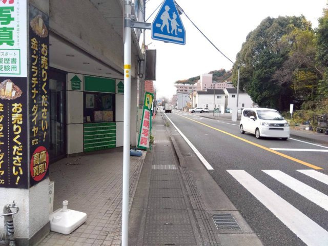 【前面道路含む現地写真】 | 伊豆の国市長岡 売店舗併用住宅 EH05989 | 伊豆の国市長岡　西側前面道路