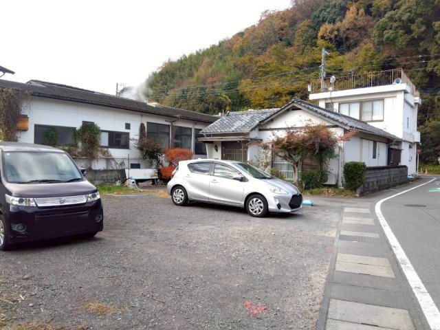 【駐車場】 | 伊豆の国市長岡 売店舗併用住宅 EH05989 | 伊豆の国市長岡　駐車スペース