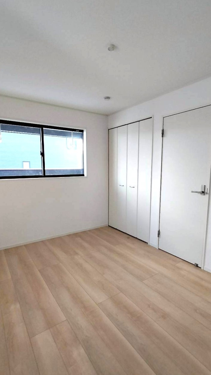 クレイドルガーデン南区八分字町　第14の洋室|ゆったりした洋室です