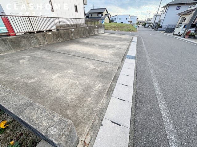 プリミエール藤江I　　刈谷市近郊の賃貸はクラスホーム刈谷店の駐車場