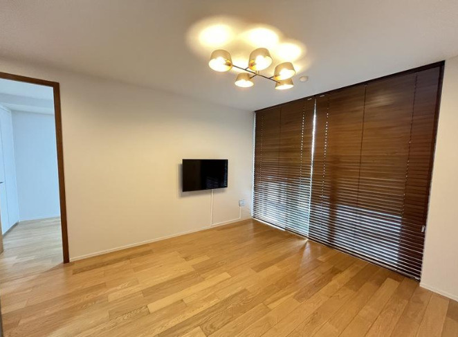 ロイヤルシーズン二子玉川の洋室|コンパクトで使いやすい洋室です