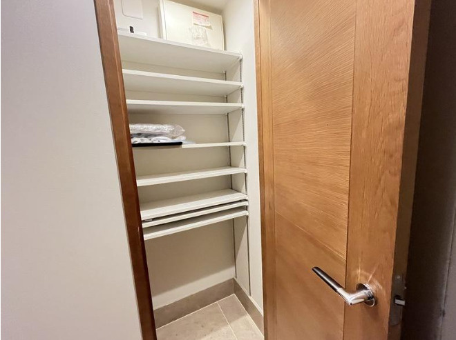 ロイヤルシーズン二子玉川の収納|ちょっとした収納スペースも充実しています