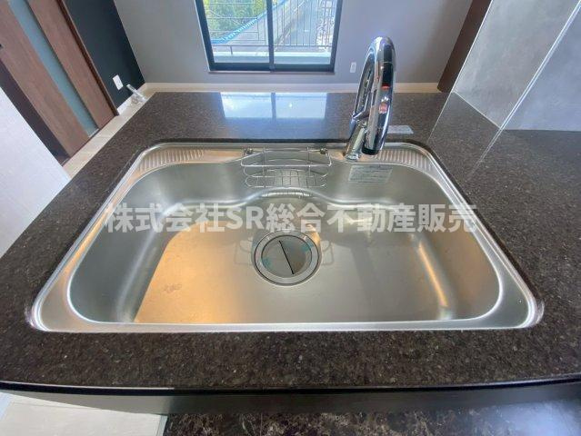 本庄1丁目中古戸建のキッチン|シンクピカピカです☆