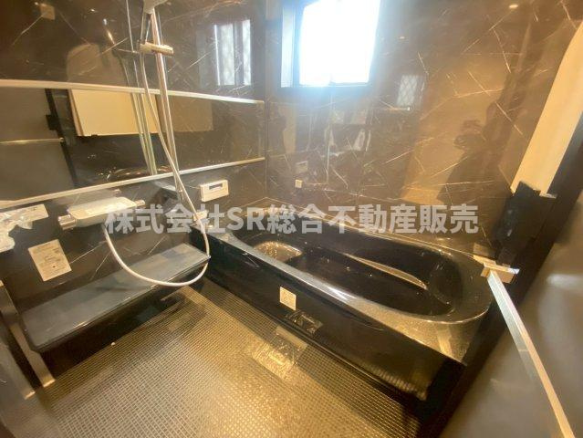 本庄1丁目中古戸建の浴室|足を伸ばしてゆったりと浸かれます♪