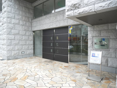 【エントランス】 | グランド・ガーラ横濱万世町