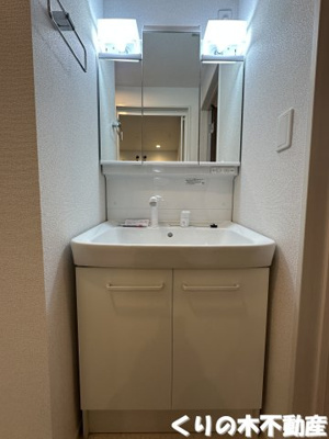 【洗面所】 | ヒナタ・アサヒノⅠ | 明るい洗面所です