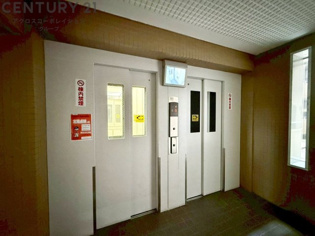 エレベーター２基