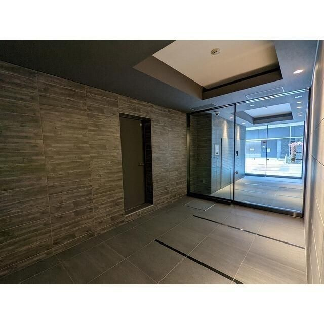 ＳＵＮＩＶＡＳ飯田橋のエントランス