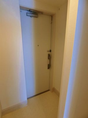 リブリ・mille septの玄関