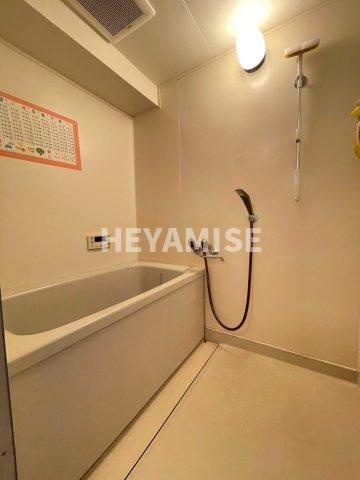 グランドメゾン桜馬場の浴室|※反転類似間取りのお部屋の参考画像です※現況を優先します