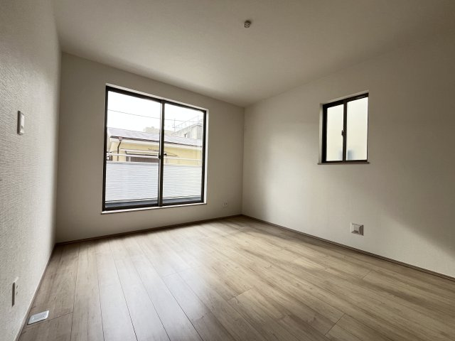 「西宮市新築一戸建」西宮浜町の洋室|広々とした洋室です　7.0帖