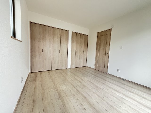 「西宮市新築一戸建」西宮浜町の洋室|落ち着いた色調の洋室です　7.0帖