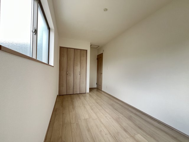 「西宮市新築一戸建」西宮浜町の洋室|使い勝手のいい洋室です　6.12帖