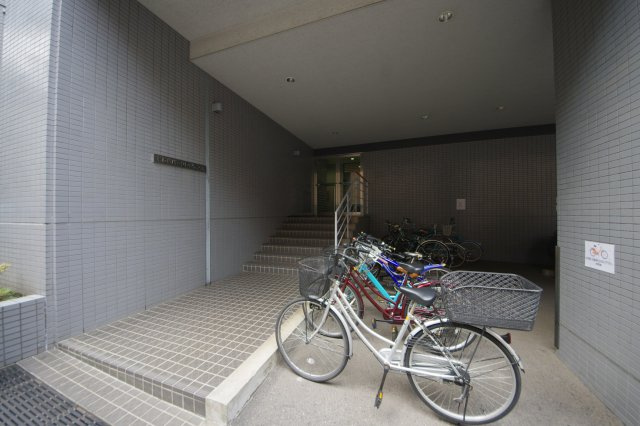 【エントランス】