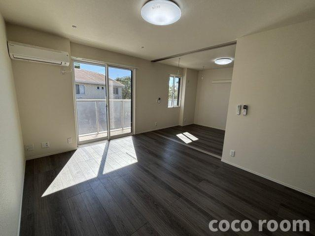 コンタドールNの居間・リビング