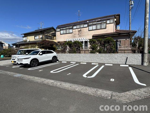 コンタドールNの駐車場