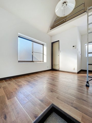 【居間・リビング】 | K・Iコーポ | ★3面採光の明るいお部屋です★