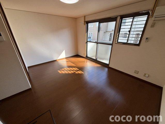 グランアベニューの居間・リビング