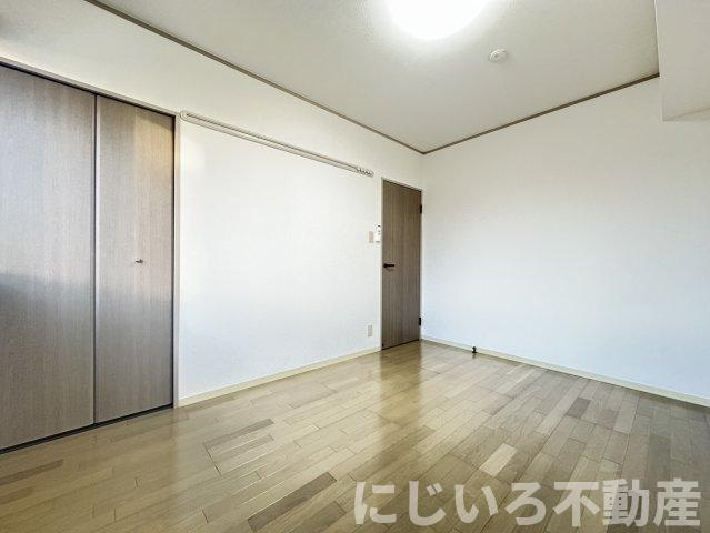 アビタシオン那賀川Bの居間・リビング
